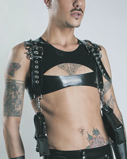 Hird harness with pockets