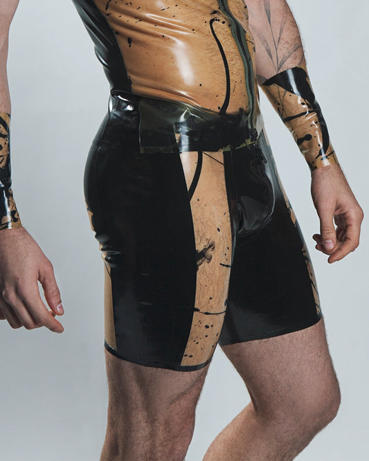 Bleacher paneled short pants